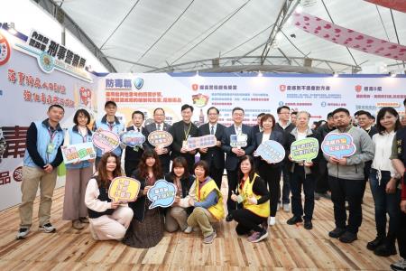 2025年1月4日行政院長卓榮泰出席「更生八十 溫暖有感 以愛復歸」保護成果展暨更生年貨大街　共8張