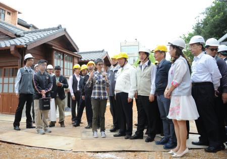 視察鍾肇政文學生活園區整建情形_4