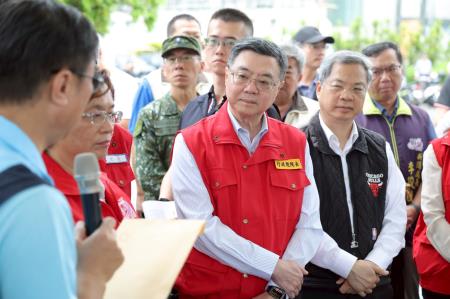 2025年7月11日行政院長卓榮泰視察彰化地區淹水及後續治水工作推動　共6張