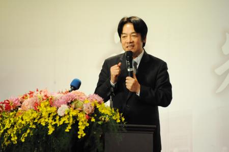 行政院長賴清德出席中華民國全國工業總會第十屆及第十一屆理事長交接晚宴致詞。　共3張