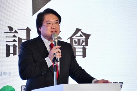 2023年12月6日行政院副院長鄭文燦出席「_說出來 阻止更多人受騙」反詐倡議記者會S__194109515_0　共4張