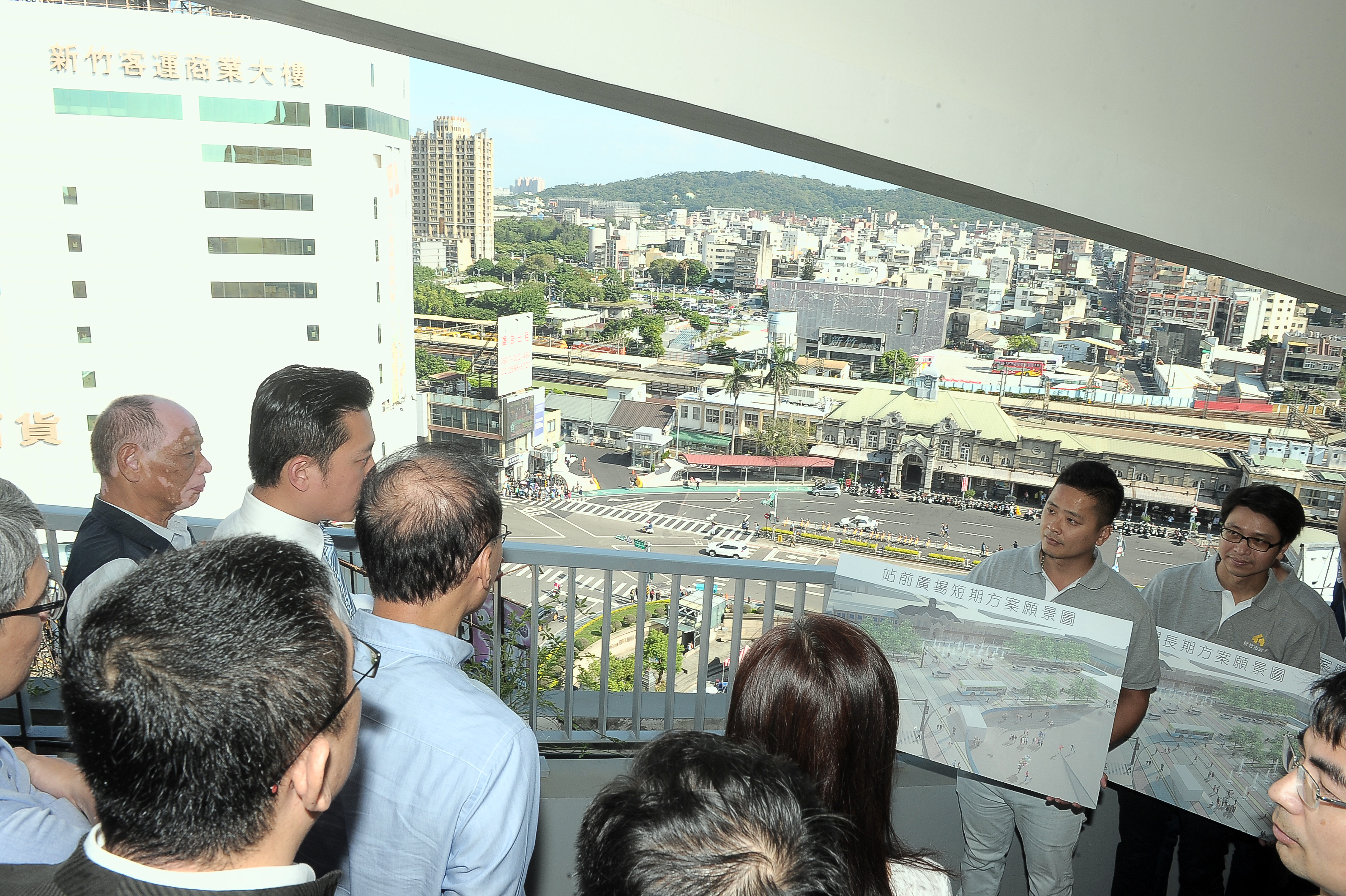 林揆視察新竹火車站與新竹公園 期盼推動相關計畫 建設宜居城市