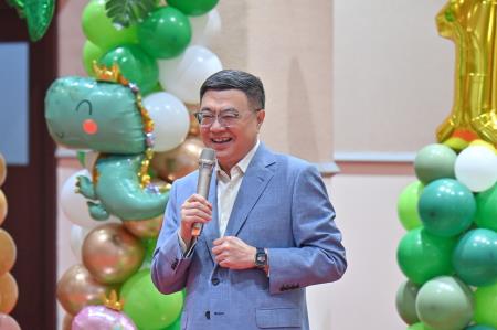 行政院長卓榮泰出席行政院親子日活動　共10張