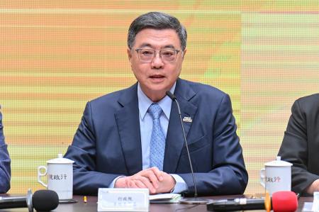 2026年6月18日行政院長卓榮泰出席「中央毒防作為說明記者會」 　共7張