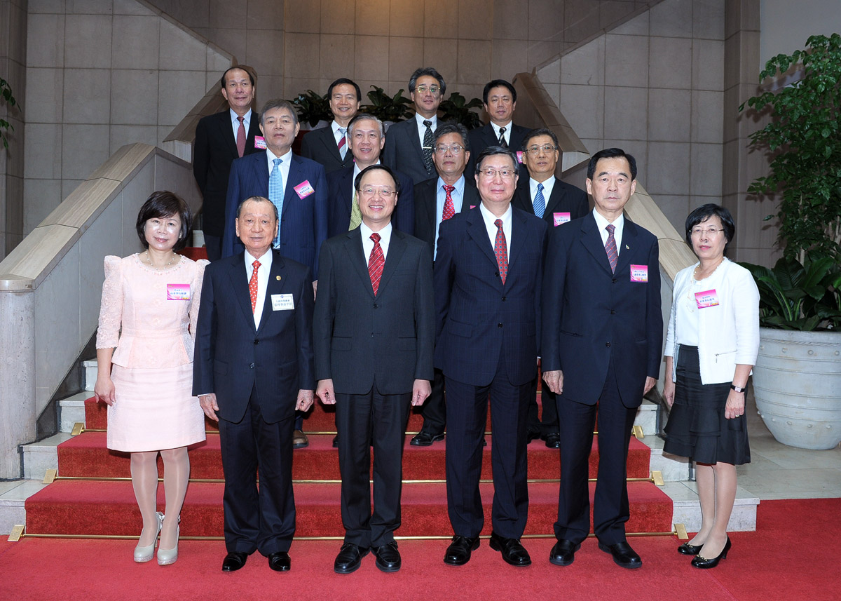 江揆：致力改善經商環境  要求部會勤走基層聽取建言 　共3張