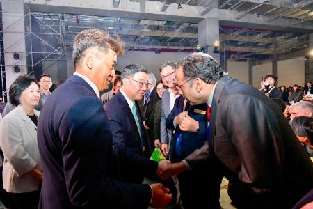 2026年10月31日行政院長卓榮泰出席第14屆亞洲小動物獸醫師聯盟大會開幕式 　共4張