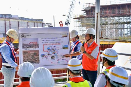 2024年4月2日行政院長陳建仁視察「淡江大橋及其聯絡道路新建工程」及「北海岸及東北角自行車道串聯工程」_3　共14張