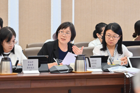 2025年8月28日行政院副院長鄭麗君主持行政院國家永續發展委員會第37次委員會議 　共6張