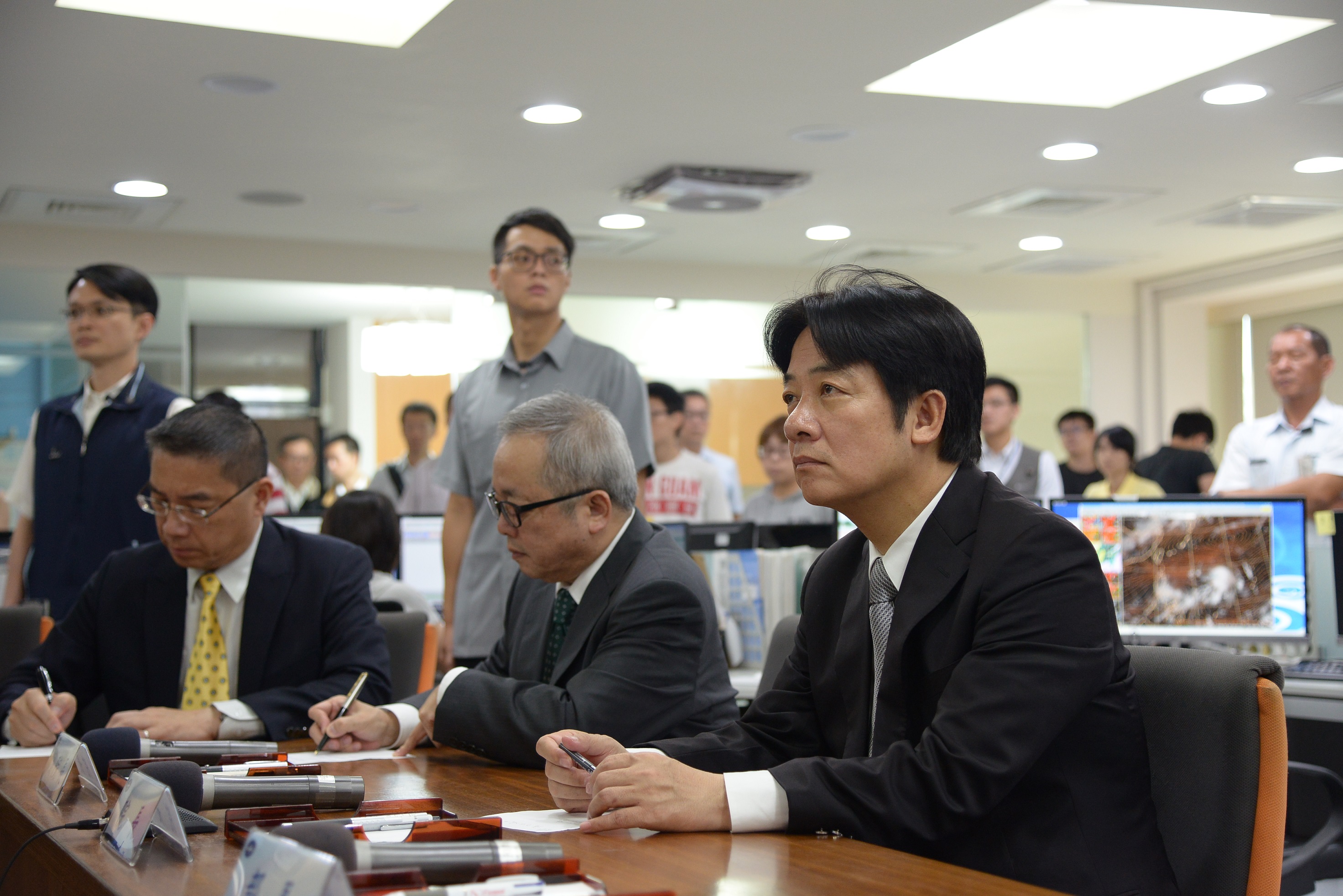 關切泰利颱風動態 賴揆籲請國人做好防颱準備 　共4張
