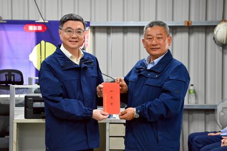 2026年5月1日行政院長卓榮泰視察海巡署第十海巡隊廳舍重建工程進度 　共8張