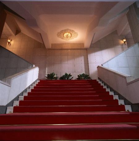 大廳樓梯口