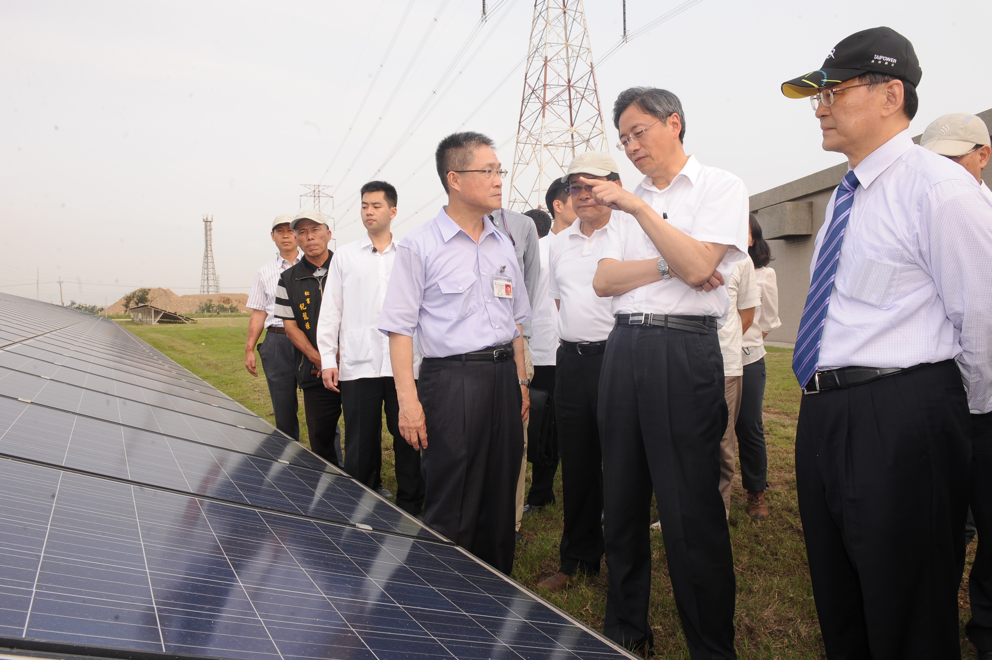 張揆肯定台電勇於嘗試新能源 盼外界客觀、務實討論國家能源發展 　共3張