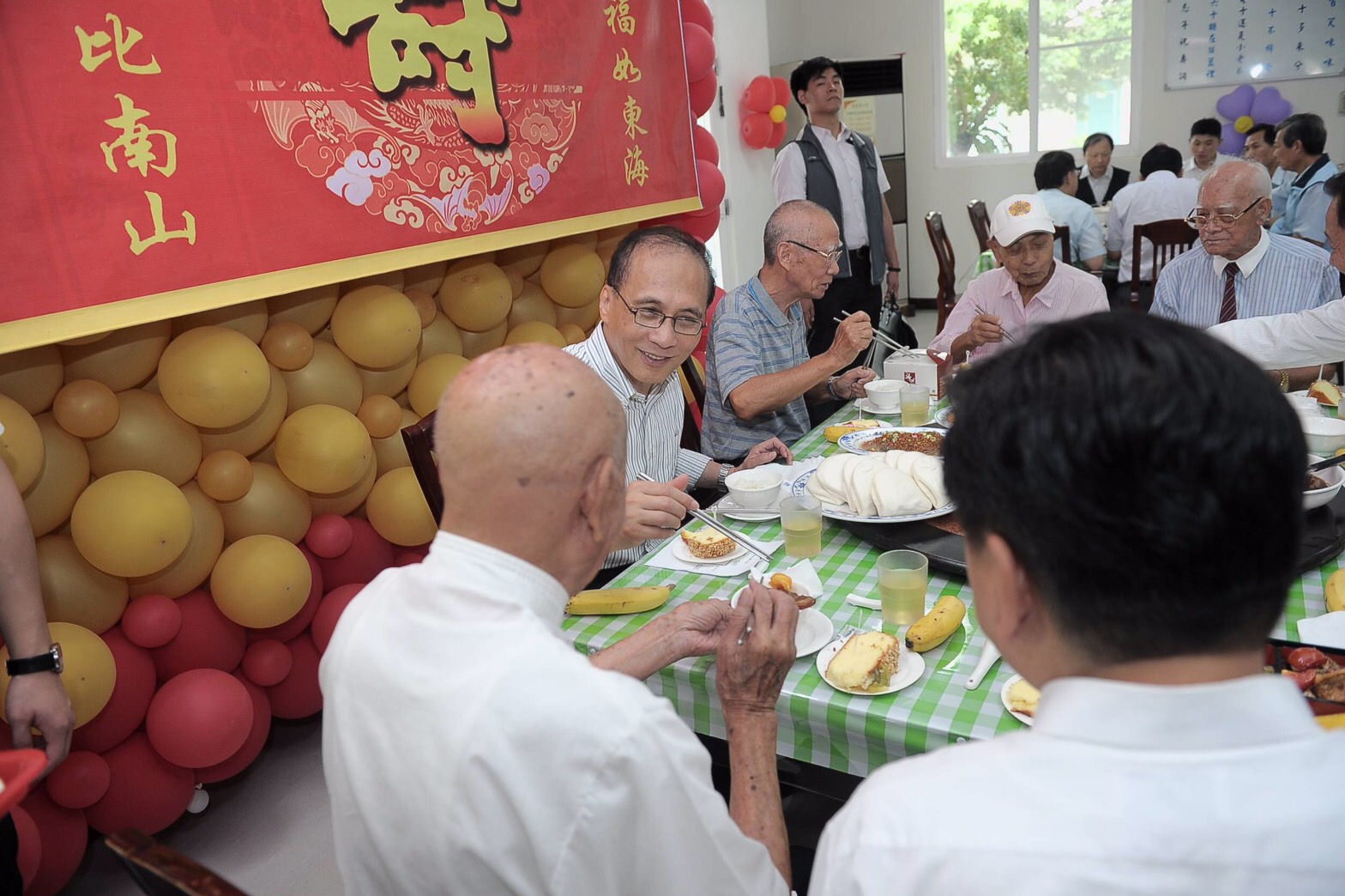 中秋連假長照不中斷 「長照中心」提供單一窗口多元服務 　共2張