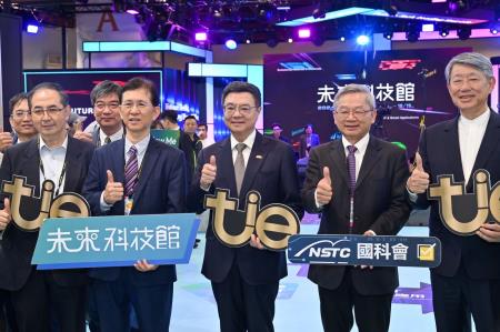 2024年10月17日行政院長卓榮泰出席「2024台灣創新技術博覽會」開幕典禮。　共10張