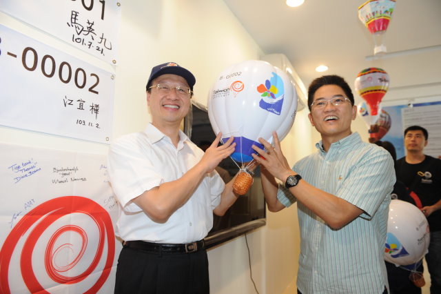 視察臺東飛行學校及卑南溪風飛沙防制 江揆指示跨部會協助　 　共2張