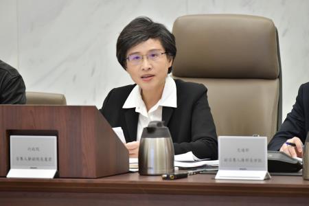 2025年1月22日行政院副院長鄭麗君主持行政院觀光產業振興諮詢會議 　共8張