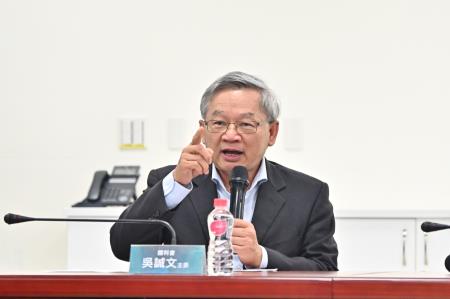 2024年10月25日_1行政院長卓榮泰視察「桃竹苗大矽谷推動方案：新竹科學園區擴建計畫（苗栗地區）」推動情形4.jpg