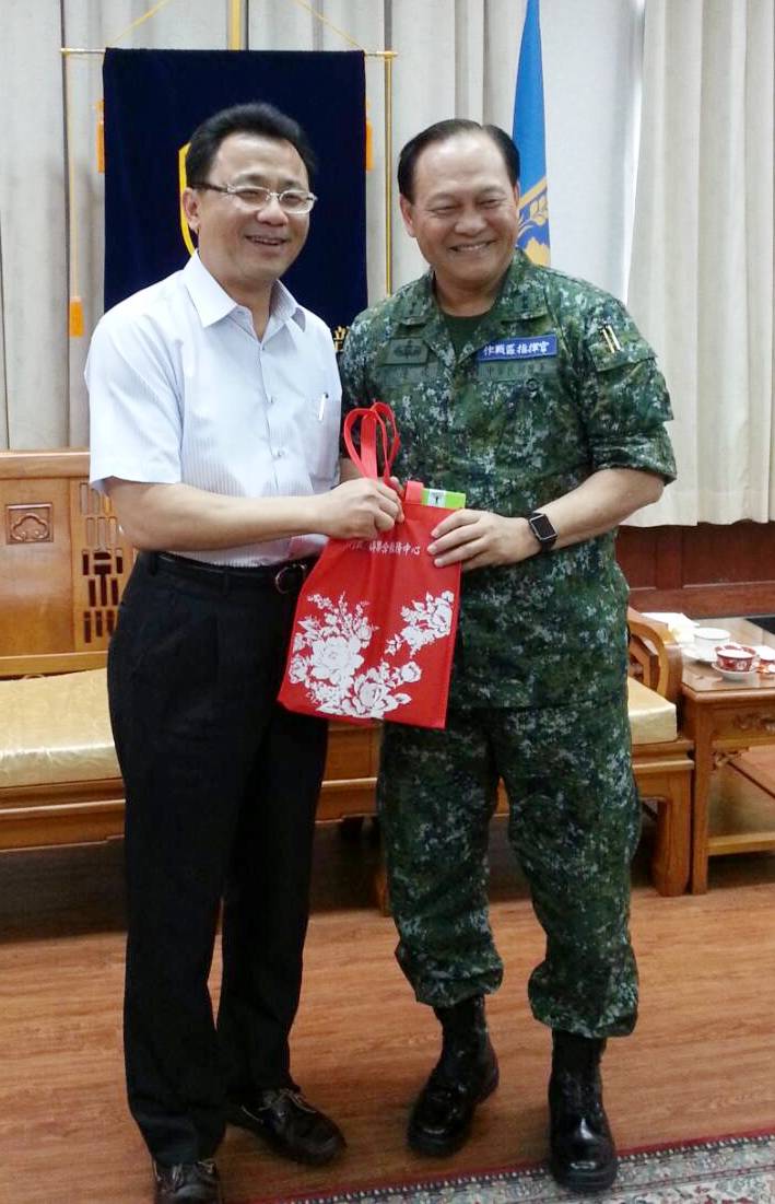 黃義佑拜會八軍團
