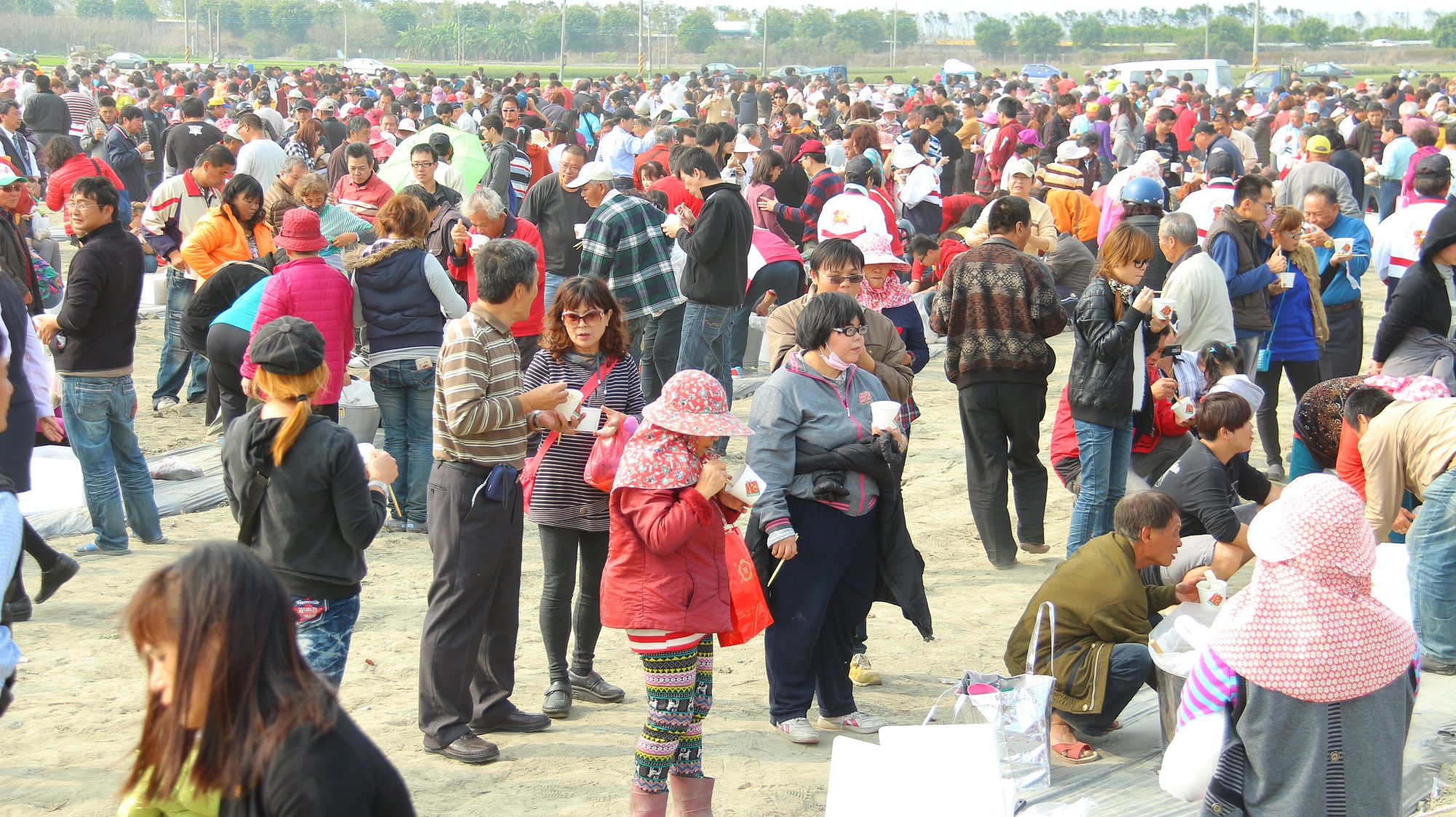 2015吃飯擔文化節信徒民眾熱絡參加